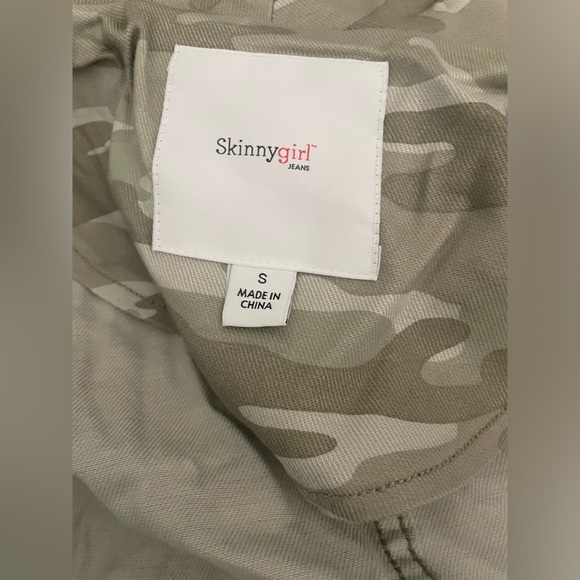 SkinnyGirl Rachel Cascade Open Jacket / Cardigan / Topper, Green Camo - Picture 6 of 8